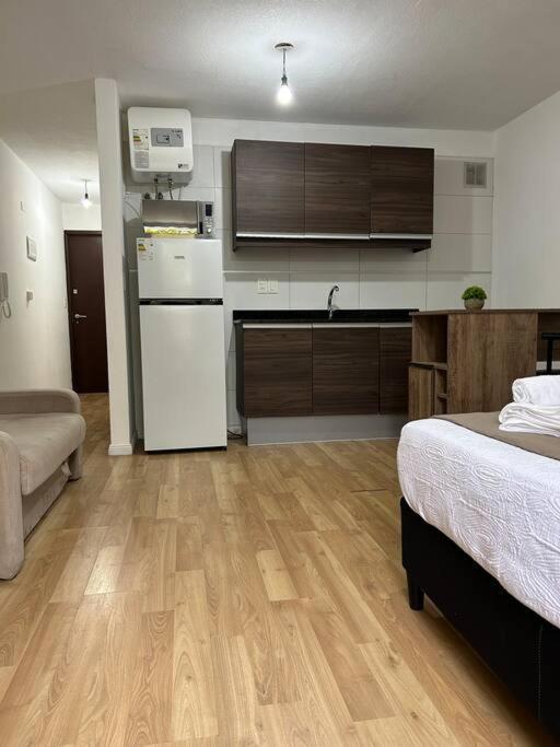 Hermoso Y Monoambiente En Tres Cruces Apartamento Montevideu