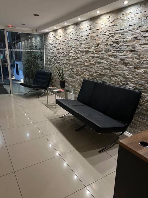 Apartamento Hermoso Y Monoambiente En Tres Cruces Montevideu